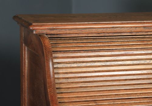 fig 3. Antique English Edwardian 4ft” Solid Oak Roll Top Pedestal Office Desk (Circa 1910)
