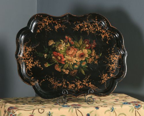 Antique English Victorian Ebonised Chinoiserie Floral Papier Mâché Drinks Butlers Tray (Circa 1860)