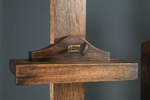 fig 4. Large Antique English Edwardian Oak Artists Picture Painting Studio Easel (Circa 1910)