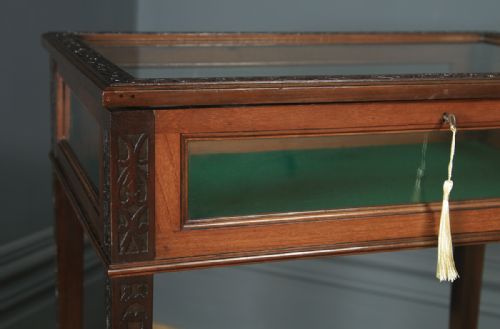 fig 6. Antique English Edwardian Chippendale Style Mahogany Glass Bijouterie Display Cabinet Table (Circa 1910)