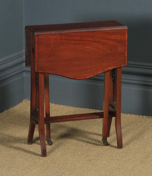 Small Antique English Edwardian Sutherland Mahogany Occasional / Side Table (Circa 1901)