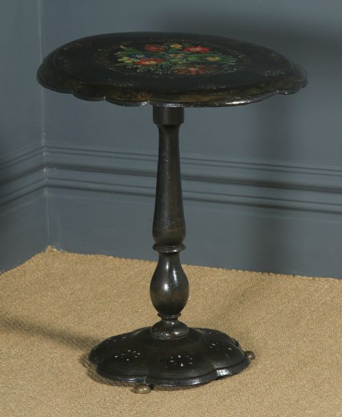 fig 2. Antique English Victorian Black Ebonised Chinoiserie Papier Mâché Folding Occasional Tripod Table (Circa 1870)