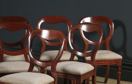 fig 3. Antique English Victorian Set of 12 Twelve Mahogany Balloon Back Dining Chairs (Circa 1860)