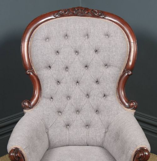 fig 5. Antique English Victorian Mahogany Gentlemen’s Spoon Back Armchair (Circa 1850)