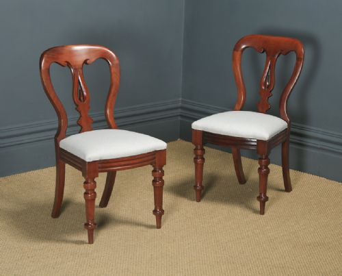 Antique English Victorian Pair Two Mahogany Balloon Spear Back Dining Chairs (Circa 1870)
