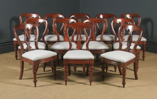 Antique English Victorian Set of 12 Twelve Mahogany Balloon Spear Back Dining Chairs (Circa 1860)