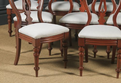 fig 4. Antique English Victorian Set of 12 Twelve Mahogany Balloon Spear Back Dining Chairs (Circa 1860)
