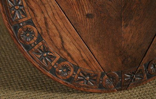 fig 7. Antique English Victorian Oak Revolving Circular Drop Leaf Tripod Side Lamp Table (Circa 1890)