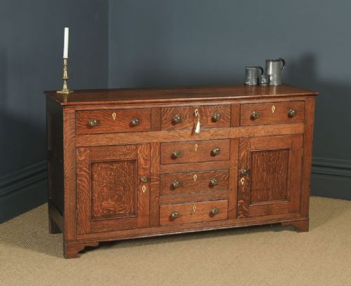 Antique Welsh Georgian Oak Dresser Base Sideboard Cupboard (Circa 1810)