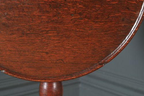 fig 4. Antique English Georgian Oak Occasional Dish Top Tripod Table (Circa 1780)