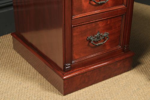 fig 3. Antique English Pair of Victorian Mahogany Bedside Tables / Chests / Nightstands (Circa 1900)