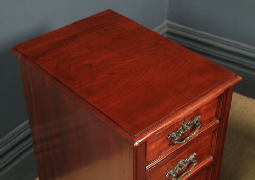 fig 4. Antique English Pair of Victorian Mahogany Bedside Tables / Chests / Nightstands (Circa 1900)