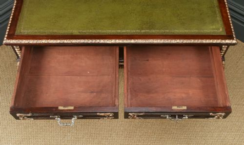 ANTIQUE FRENCH 19TH CENTURY LOUIS XV GILT LEATHER BUREAU PLAT DESK WRITING TABLE CIRCA 1880 - ADDITIONAL PHOTO 20
