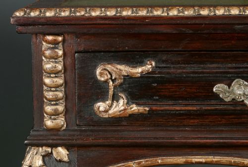 ANTIQUE FRENCH 19TH CENTURY LOUIS XV GILT LEATHER BUREAU PLAT DESK WRITING TABLE CIRCA 1880 - ADDITIONAL PHOTO 27