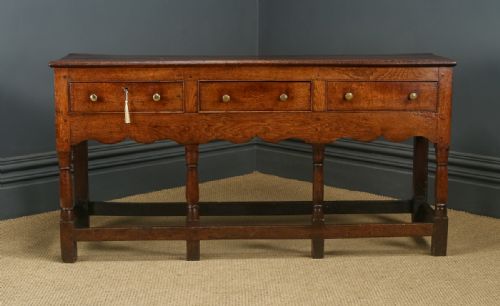 fig 3. Antique Border Counties Georgian Montgomeryshire Oak Dresser Base / Sideboard (Circa 1760)