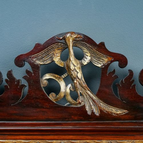 fig 4. Antique English Georgian Chippendale Style Mahogany & Gilt Wall Hanging Mirror (Circa 1890)