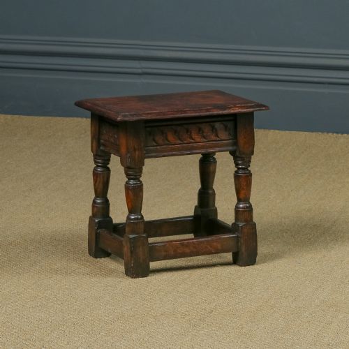 fig 1. Antique English 17th Century Oak Joint Stool / Occasional Lamp Side Table (Circa 1650 - 1700)
