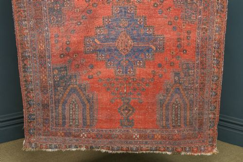 ANTIQUE VICTORIAN 6FT BY 5FT PERSIAN ISLAMIC TRIBAL WOOL RED BLUE FLOOR RUG CIRCA 1900 - ADDITIONAL PHOTO 2