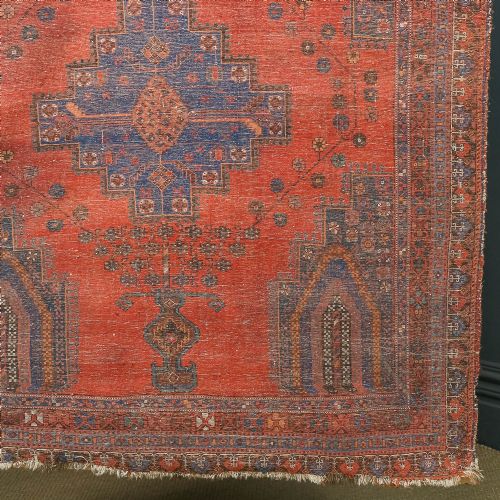 ANTIQUE VICTORIAN 6FT BY 5FT PERSIAN ISLAMIC TRIBAL WOOL RED BLUE FLOOR RUG CIRCA 1900 - ADDITIONAL PHOTO 6