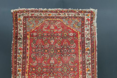 fig 1. Antique Victorian 5ft by 3ft 2” Persian Heriz Wool Red Orange Yellow Brown Floor Rug (Circa 1890)