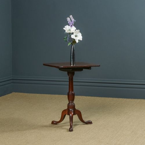 Antique English Georgian Oak Square Top Occasional Tripod Table (Circa 1760)