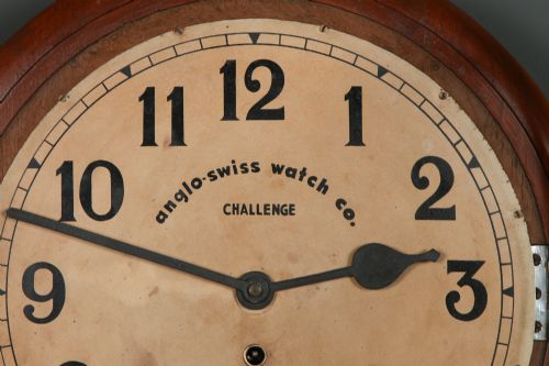 ANTIQUE 15 MAHOGANY ANGLO SWISS CHALLENGE RAILWAY STATION SCHOOL ROUND DIAL KITCHEN WALL CLOCK TIMEPIECE - ADDITIONAL PHOTO 4