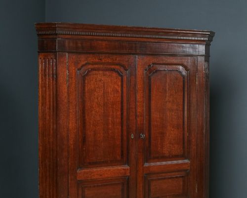 fig 5. Antique English Georgian Oak Floor Standing Two Part Double Corner Cupboard / Cabinet (Circa 1800)