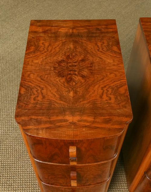 ANTIQUE ENGLISH PAIR OF ART DECO FIGURED WALNUT BOW FRONT BEDSIDE NIGHTSTANDS CHESTS TABLES CIRCA 1930 - ADDITIONAL PHOTO 5