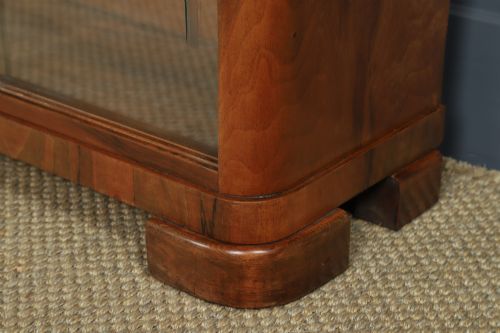 ANTIQUE CONTINENTAL ART DECO WALNUT PEDESTAL DRESSING VANITY TABLE WITH MIRRORS CIRCA 1930 - ADDITIONAL PHOTO 6