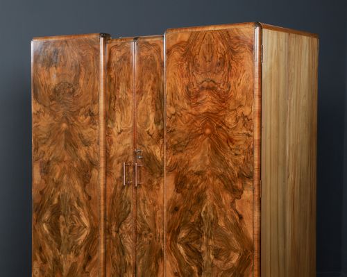 ANTIQUE ENGLISH ART DECO FIGURED WALNUT TWO DOOR WARDROBE ARMOIRE CLOSET CIRCA 1930 - ADDITIONAL PHOTO 12