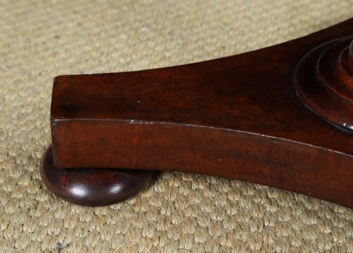 SMALL ANTIQUE ENGLISH WILLIAM IV MAHOGANY ROUND PEDESTAL WINE TABLE CIRCA 1835 - ADDITIONAL PHOTO 7