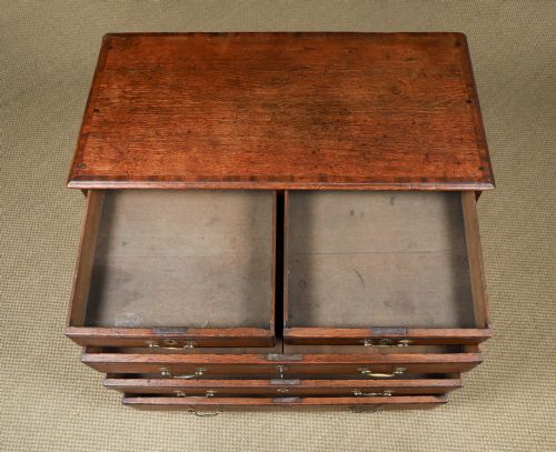 SMALL ANTIQUE ENGLISH GEORGIAN OAK MAHOGANY CROSSBANDED BACHELORS CHEST OF DRAWERS CIRCA 1780 - ADDITIONAL PHOTO 17