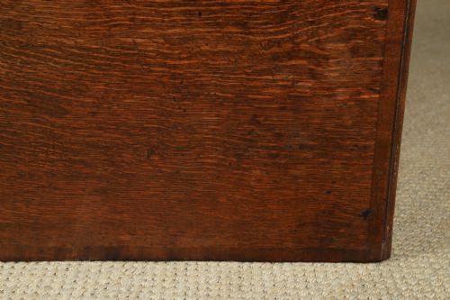 SMALL ANTIQUE ENGLISH GEORGIAN OAK MAHOGANY CROSSBANDED BACHELORS CHEST OF DRAWERS CIRCA 1780 - ADDITIONAL PHOTO 27