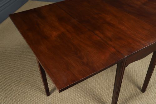 ANTIQUE ENGLISH GEORGIAN MAHOGANY DROP LEAF FOLDING CENTRE DINING TABLE CIRCA 1800 - ADDITIONAL PHOTO 3