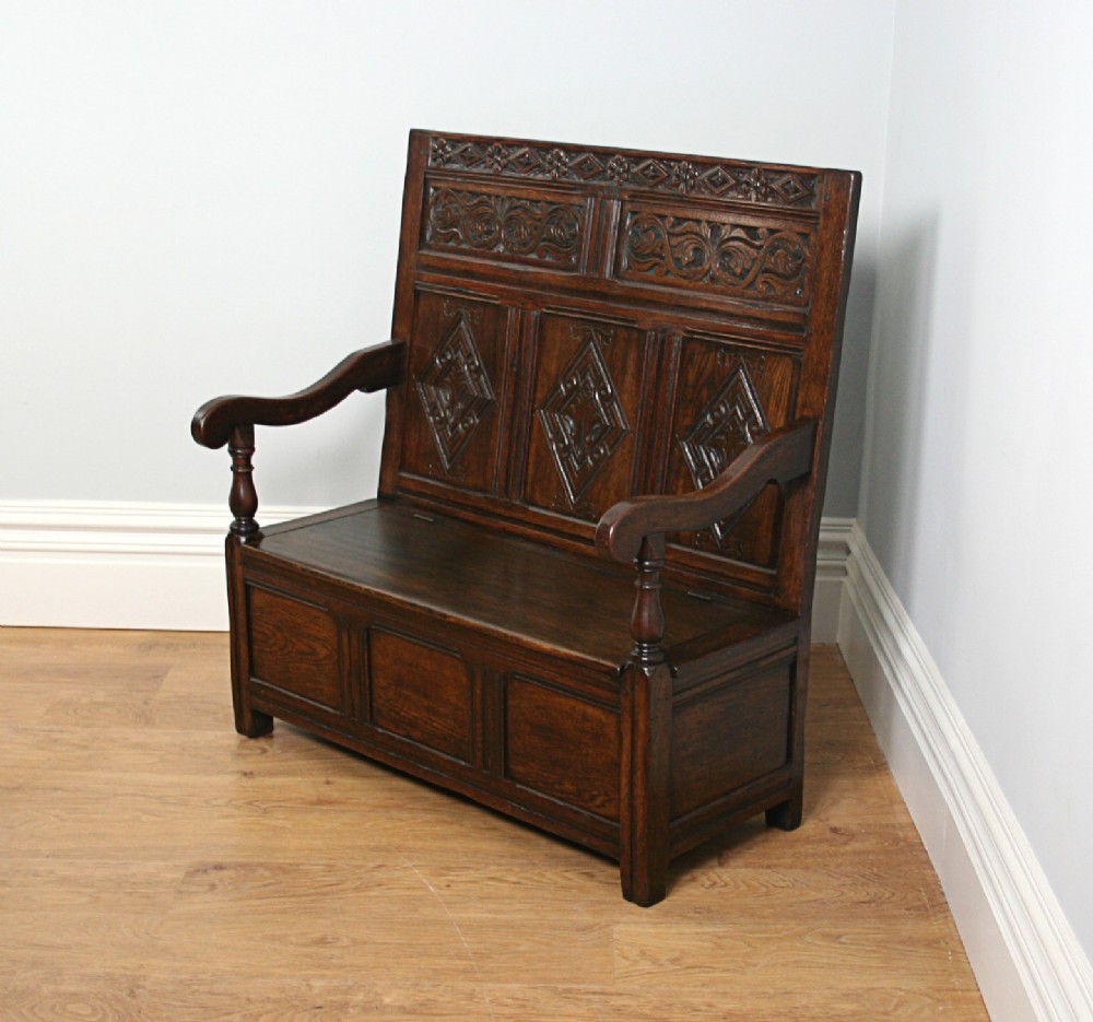 3ft 6” Carved Five Panel Oak Victorian Country Box Settle (Circa 1860)