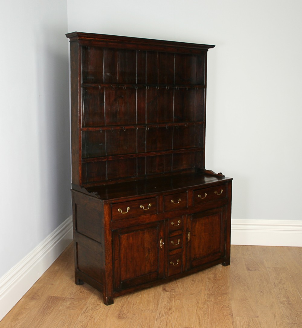Welsh Provincial George III Oak Dresser Base & Rack (Circa 1780 - 1820)