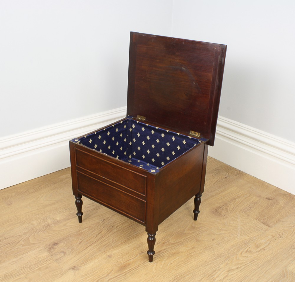 Regency Mahogany Commode Storage Box (Circa 1800 - 1830)