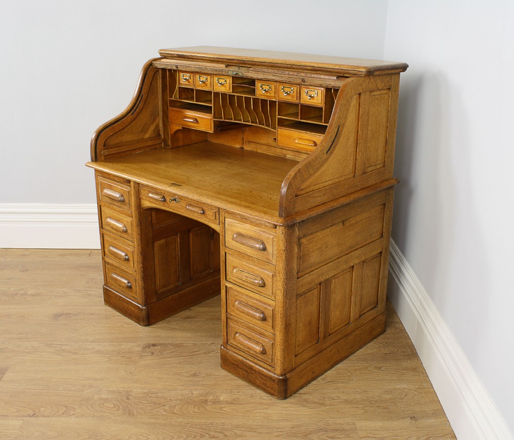 4ft 2” Victorian Oak Roll Top Pedestal Desk (Circa 1880)