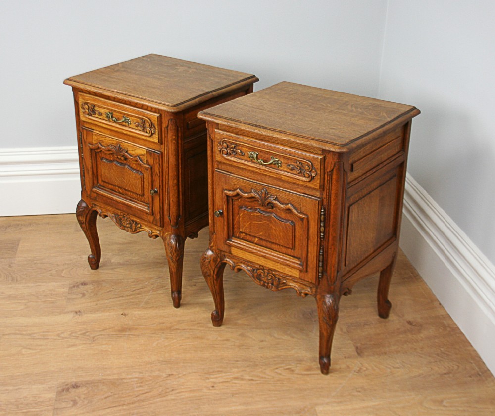Pair of French Louis XV1 Revival Oak Bedside Cabinets (Circa 1900 - 1920)