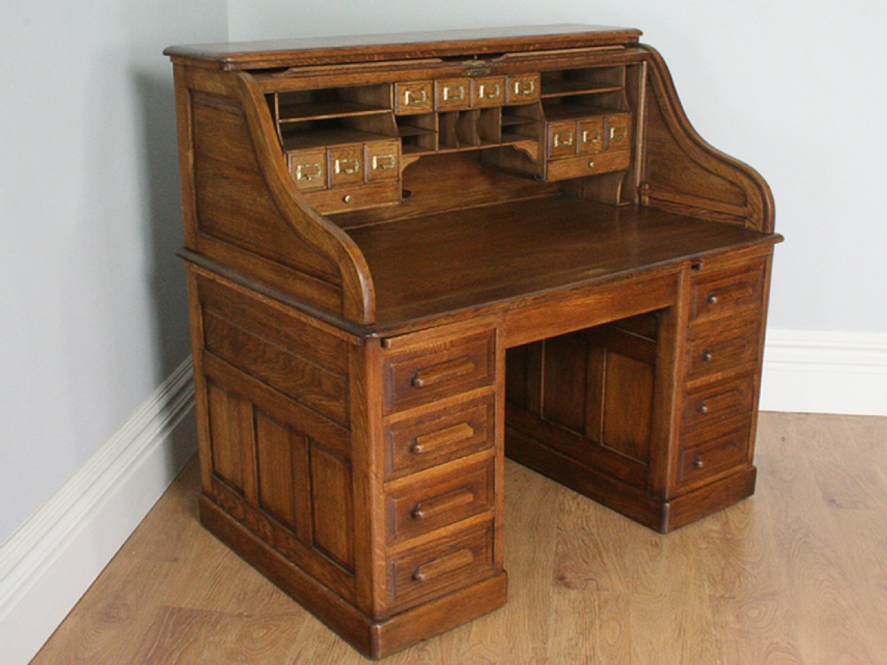 4ft 6” Victorian Oak Roll Top Pedestal Desk (Circa 1880)