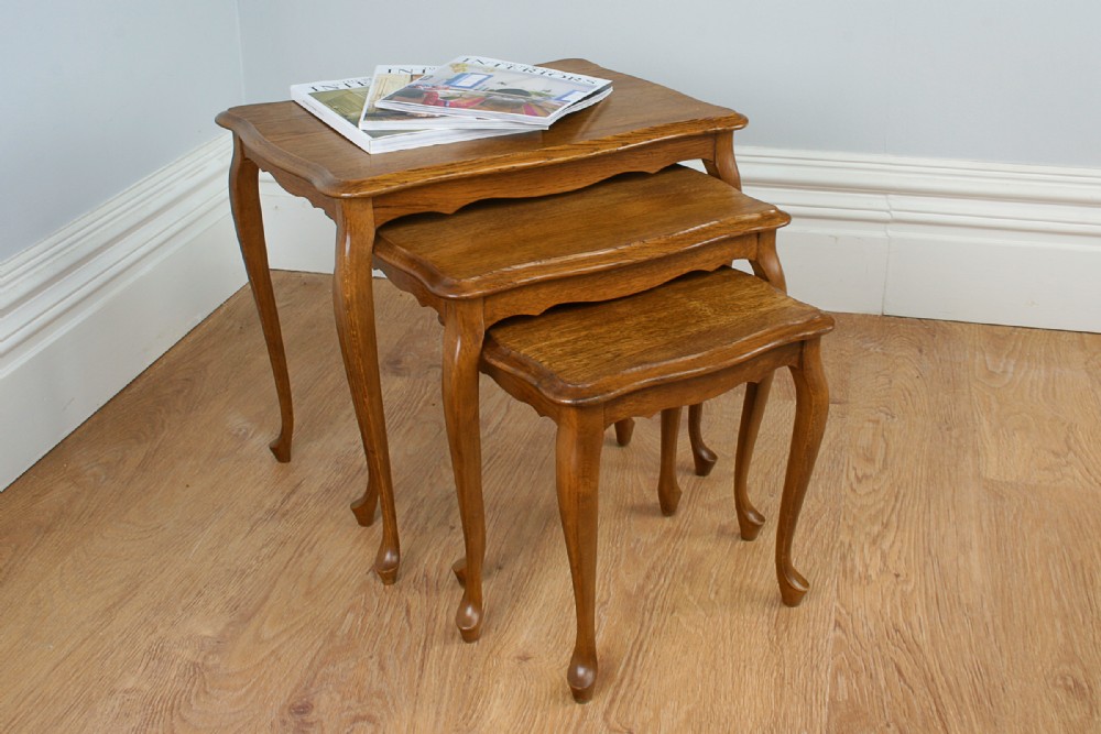 Set of 3 Oak Nests of Tables (Circa 1920)