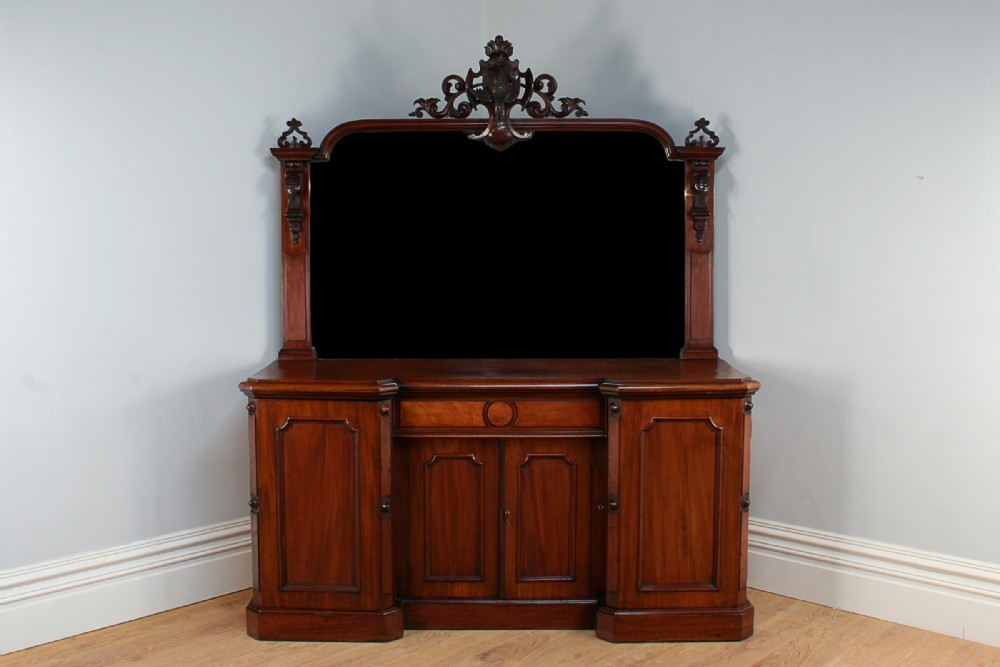 Victorian Mahogany Mirrored Four Door Breakfront Chiffonier (c.1850)