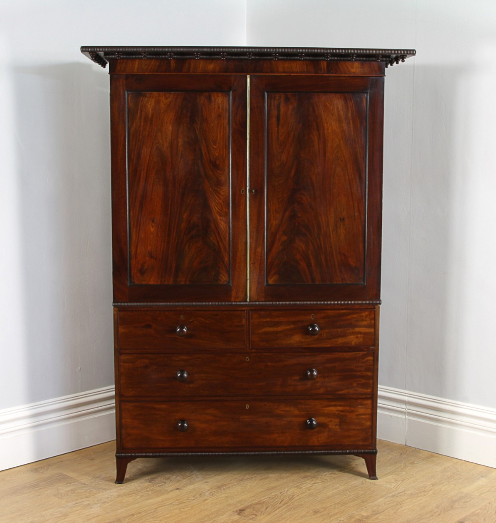 Flame Mahogany William IV Linen Press Hanging Cupboard (Circa 1835)
