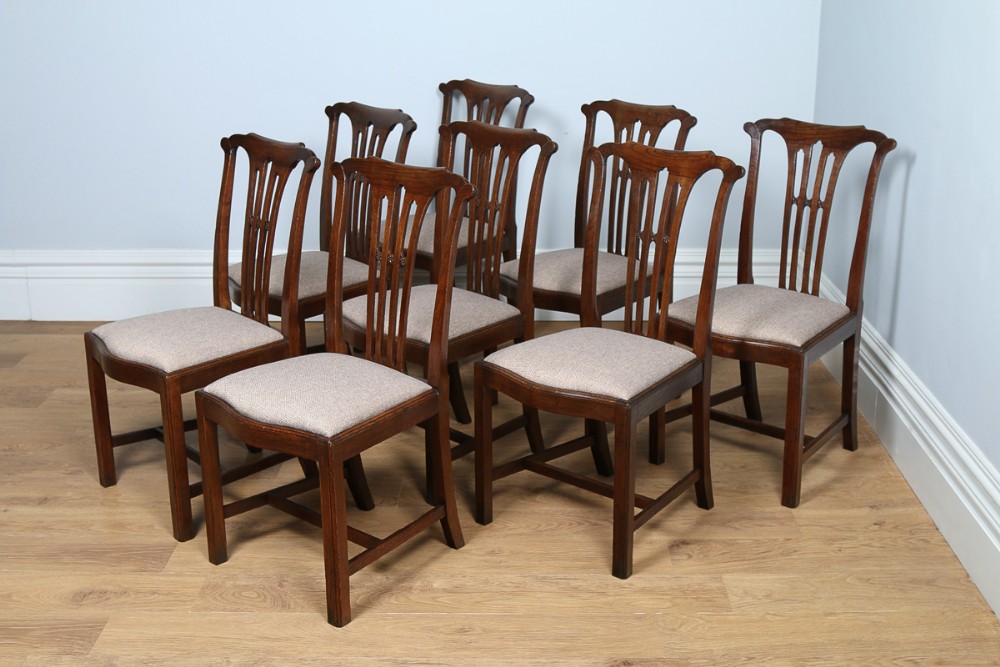 Set of 8 Eight Georgian Chippendale Revival Carved Oak Kitchen Upholstered Dining Chairs (Circa 1900)