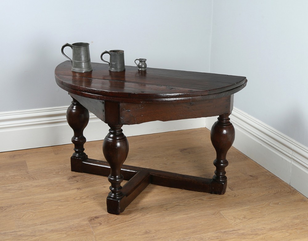 Low Countries Early Oak Credence Table (Circa 1650)
