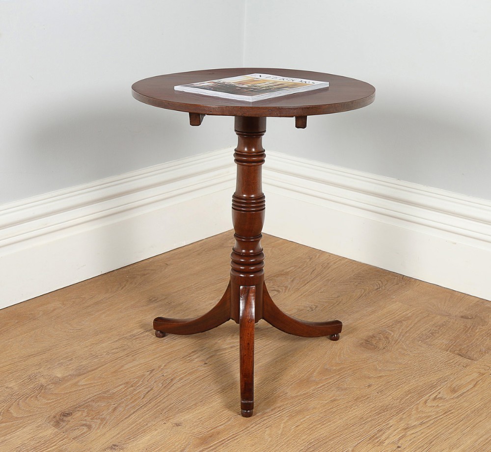 William IV Mahogany Occasional Round Tripod Table (Circa 1830)