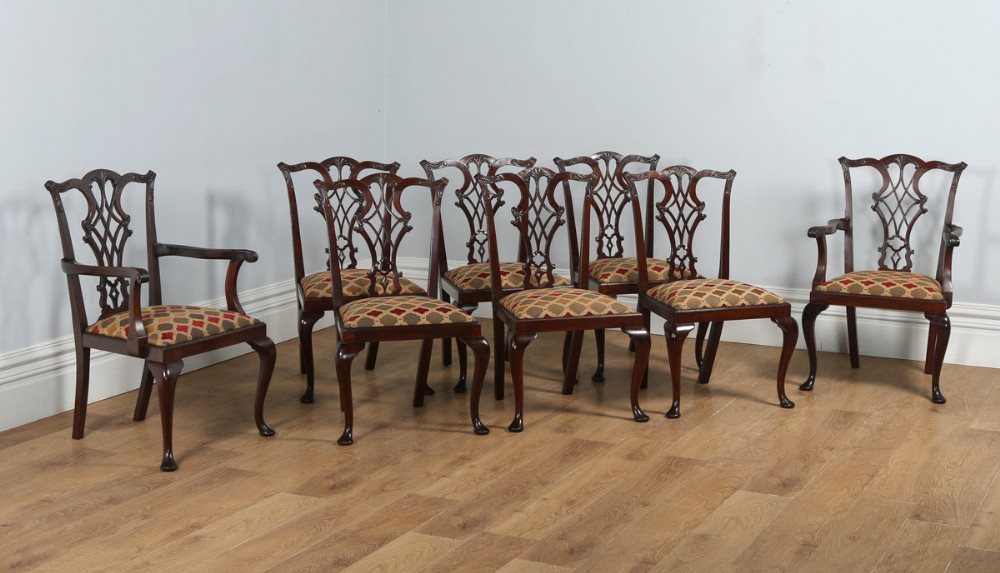 Antique Set of 8 Eight English Georgian Chippendale Style Mahogany Dining Chairs By Waring and Gillows (Circa 1910)