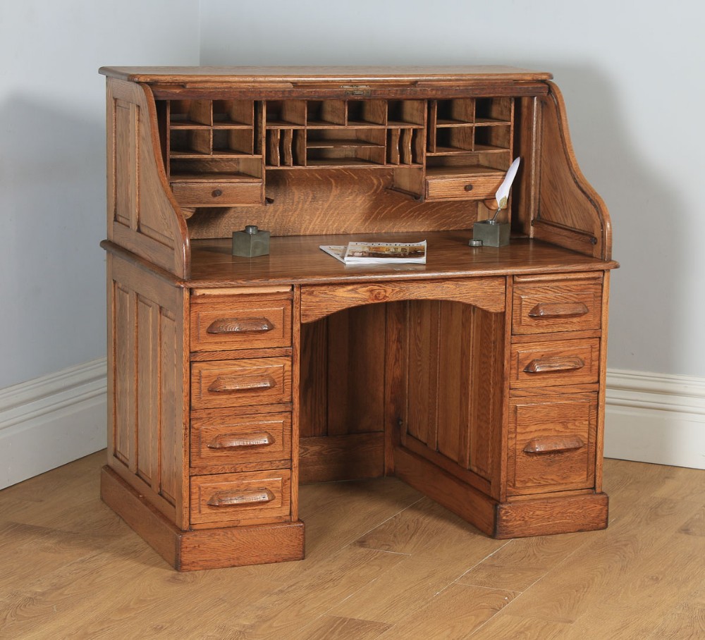 Antique English Edwardian 4ft 2” Oak Roll Top Pedestal Office Writing Desk (Circa 1910)