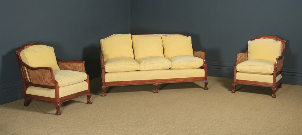 Antique English George V Chippendale Style Three Piece Mahogany & Cane Bergere Couch Settee Sofa Lounge Suite (Circa 1930)