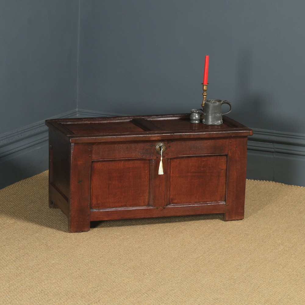 Small Antique English 18th Century Georgian Oak Coffer Chest Blanket Box Trunk (Circa 1720)